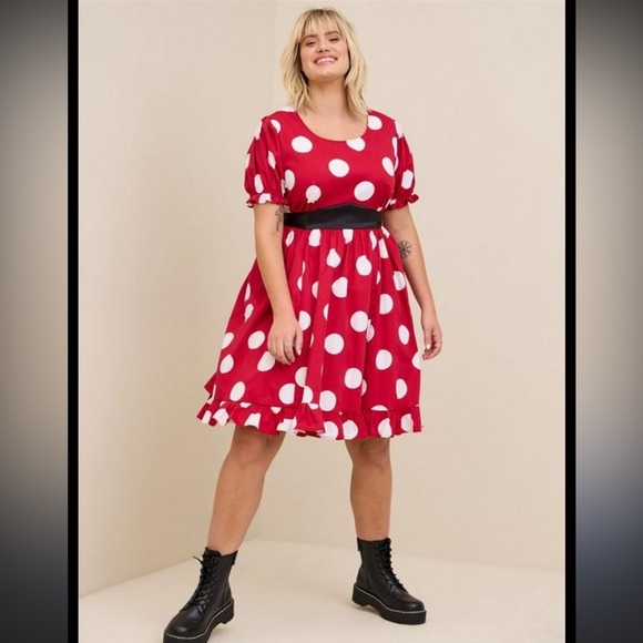 torrid Dresses & Skirts - NWT Torrid Disney Minnie Mouse Puff Sleeve Dress – Size 2X ✨